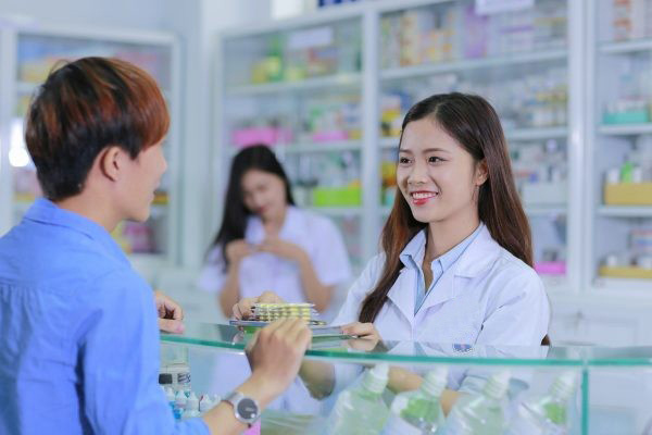 Bật mí lương trình dược viên hiện nay và cách giúp tăng lương